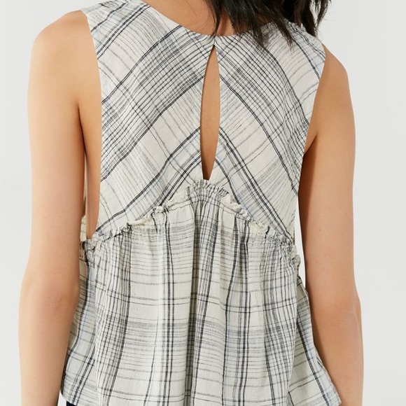 Urban Outfitters Melody Linen Babydoll Top - Picture 2 of 15